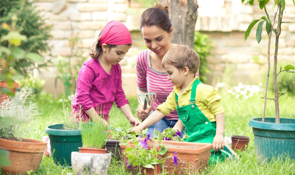 The Benefits of Gardening with Kids